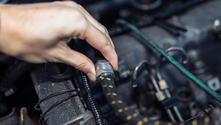 Assurez-vous qu'aucun carburant n'est exposé au jet