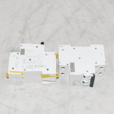 Meilleur disjoncteur A9F38232 IC65L-C32A-2P