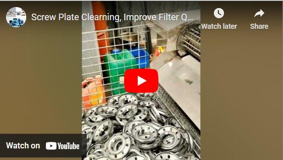 Le nettoyage de la plaque à vis améliore la qualité du filtre